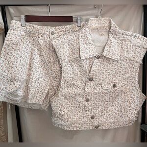 POL Floral Print Vest and Shorts Set